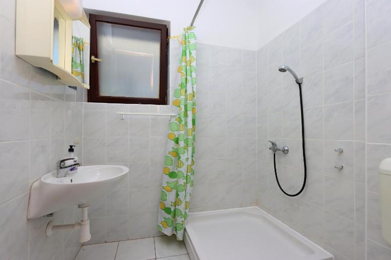 Triple Room Selce 2362c - image 18