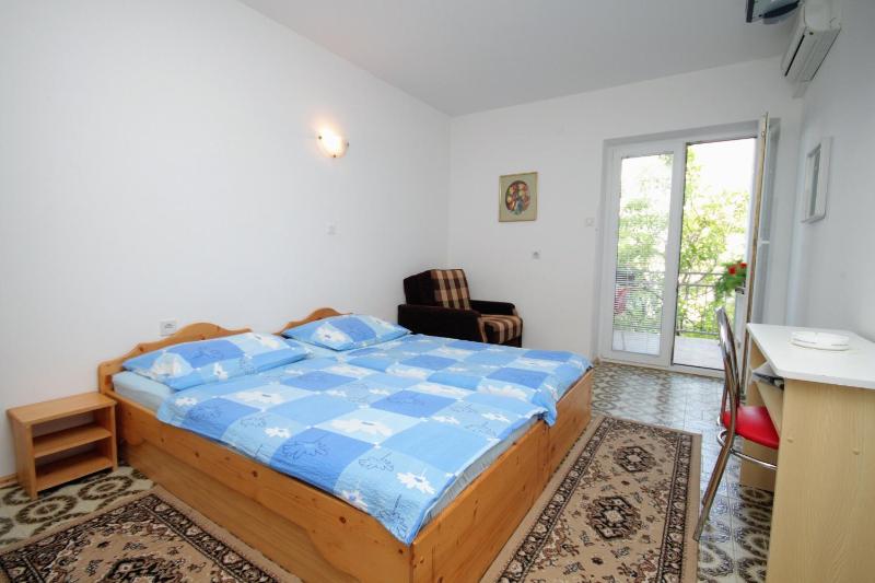 Triple Room Selce 2379d - image 19