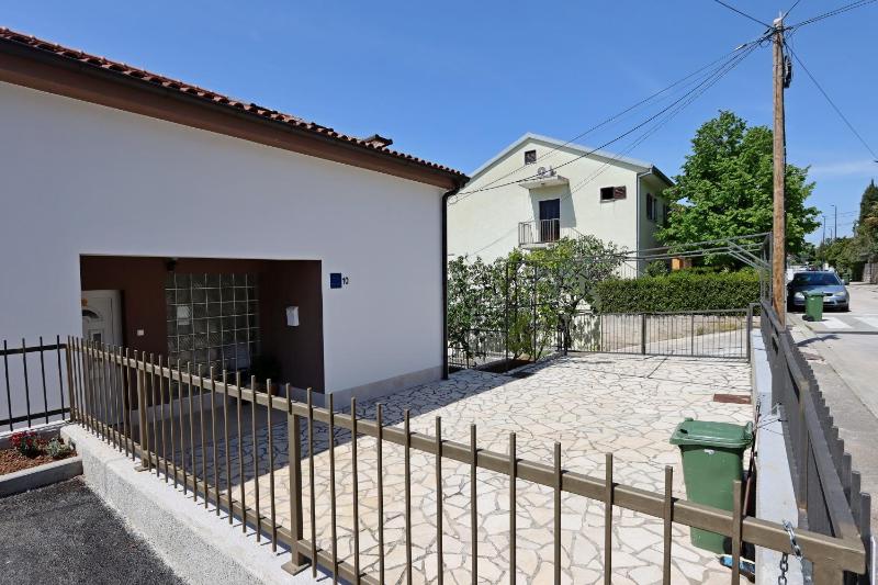 Apartments and rooms with parking space Selce Crikvenica - 2362 - image 24