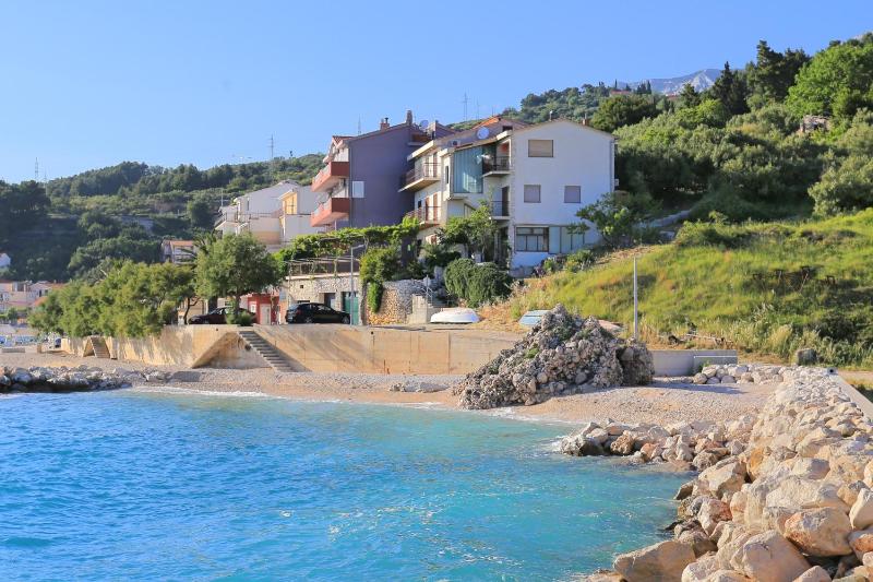 Apartments by the sea Podgora Makarska - 2614 - image 1