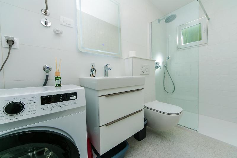 Apartments by the sea Podgora Makarska - 2614 - image 3