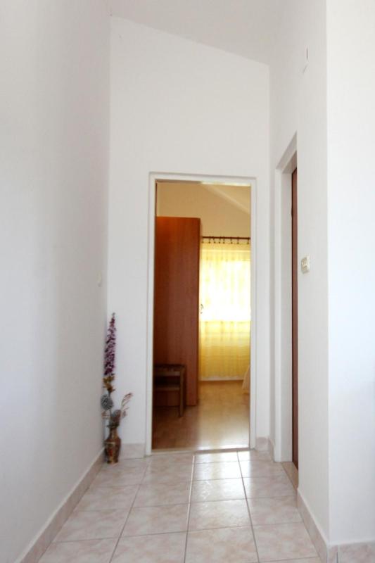 One-Bedroom Apartment with Balcony and Sea View image 2