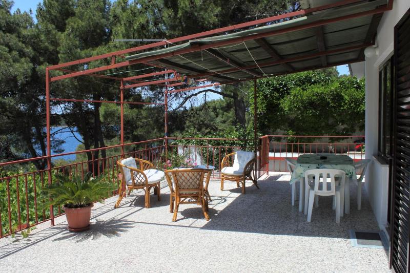 Two-Bedroom Apartment with Terrace and Sea View image 4