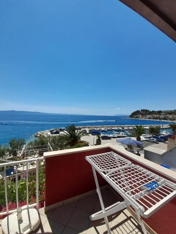 Two-Bedroom Apartment with Terrace and Sea View image 3