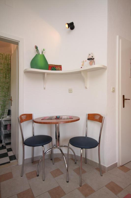 Studio with Balcony and Sea View image 4