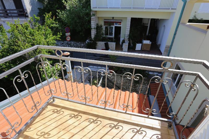 Two-Bedroom Apartment with Terrace and Sea View image 4