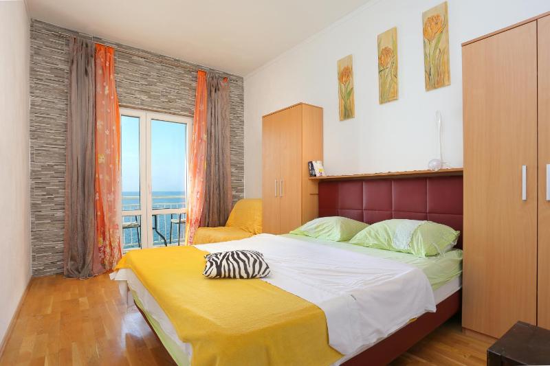 Two-Bedroom Apartment with Balcony and Sea View image 1