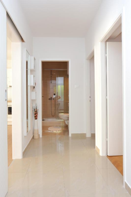 Two-Bedroom Apartment with Terrace and Sea View image 2