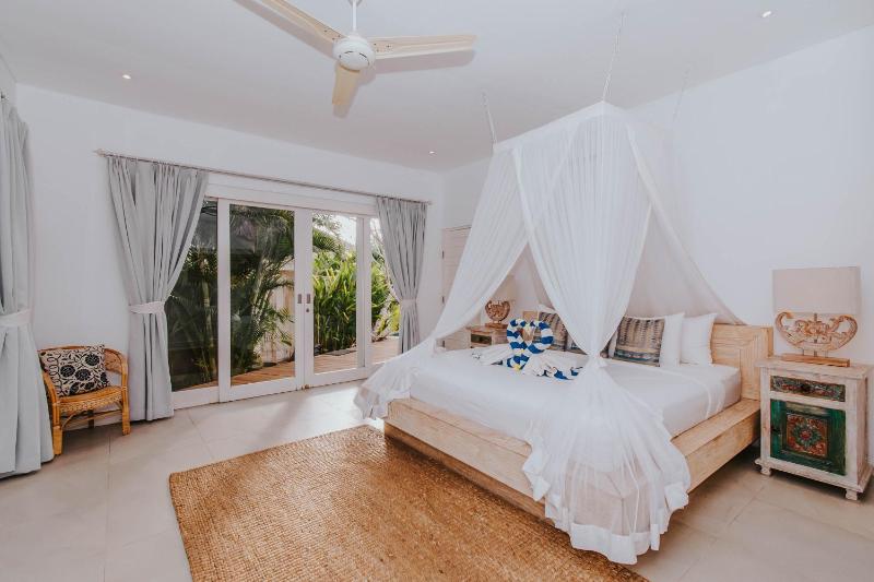 Villa Escape - image 31