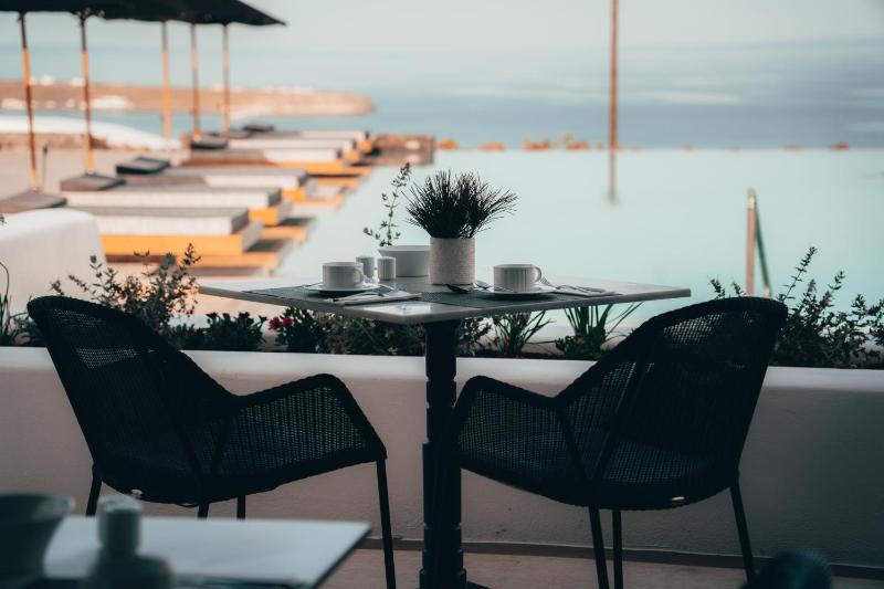 Santo Pure Oia Suites & Villas - image 14