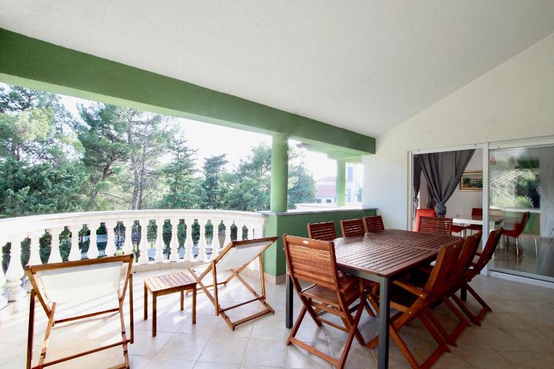 Three-Bedroom Apartment with Terrace image 2