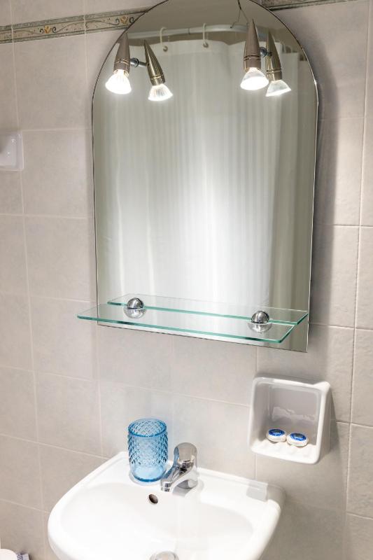 Triple Room image 1