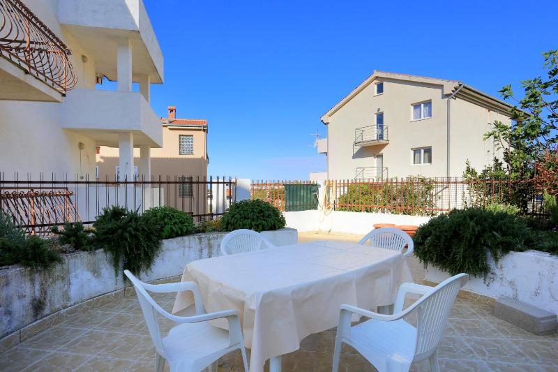 Apartments with parking space Podstrana Split - 10249 - image 10