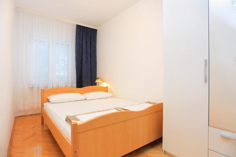 Apartments with parking space Podstrana Split - 10249 - image 19