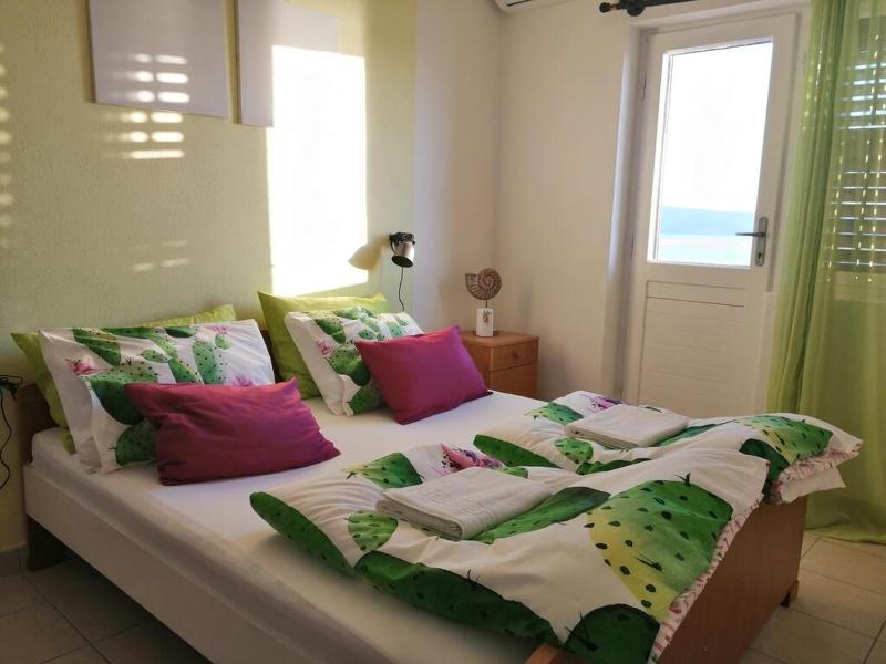Apartments by the sea Sumpetar Omis - 13324 - image 10