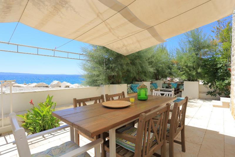 Apartments by the sea Sumpetar Omis - 13324 - image 13