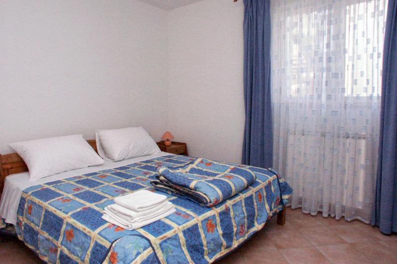 Two-Bedroom Apartment with Terrace and Sea View image 3