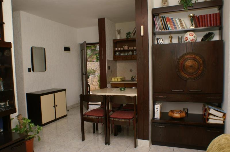 Apartments with swimming pool Splitska Brac - 2889 - image 16
