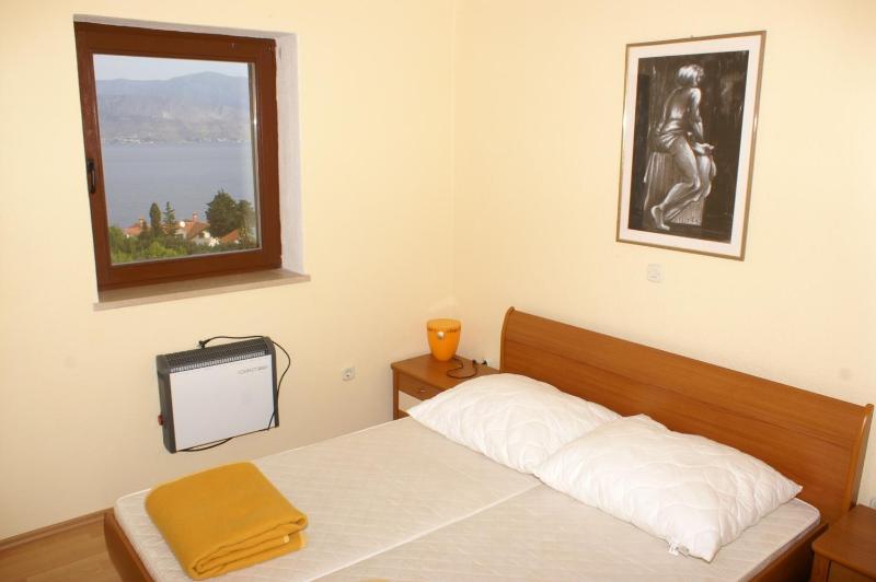 Apartments with swimming pool Splitska Brac - 2889 - image 30