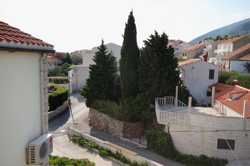 Apartments with parking space Bol Brac - 2900 - image 20