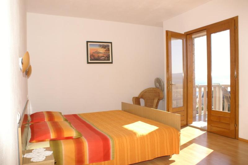 Apartments with parking space Bol Brac - 2900 - image 37