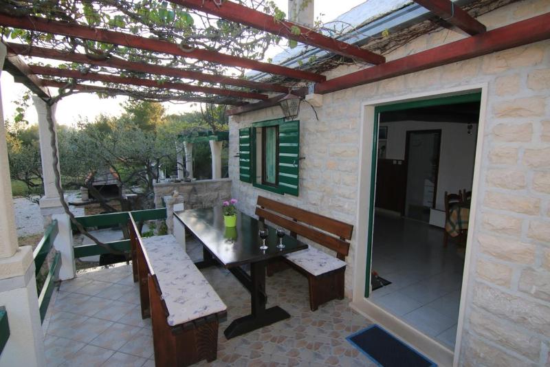 Holiday house with a parking space Bol - Brac - 2894 - image 8