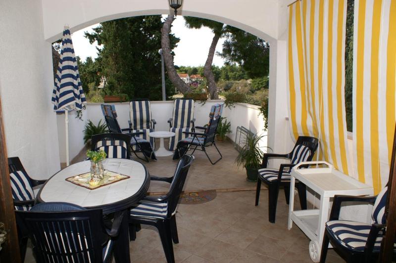 Apartments by the sea Mirca Brac - 2902 - image 29