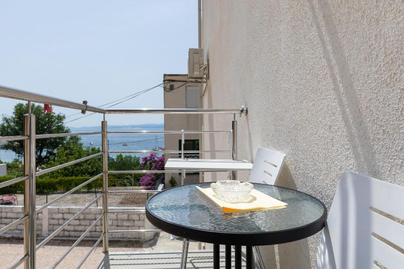 Apartments by the sea Duce Omis - 2992 - image 3
