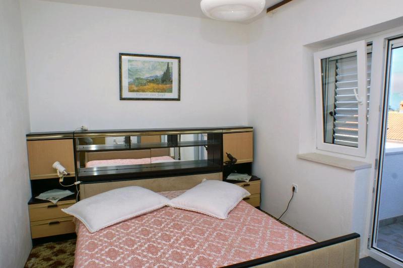 Apartments with parking space Splitska Brac - 2858 - image 24