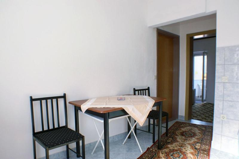 Apartments with parking space Splitska Brac - 2858 - image 14