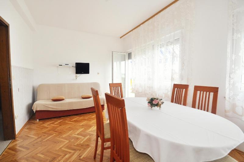 Apartments by the sea Sumpetar Omis - 2965 - image 12