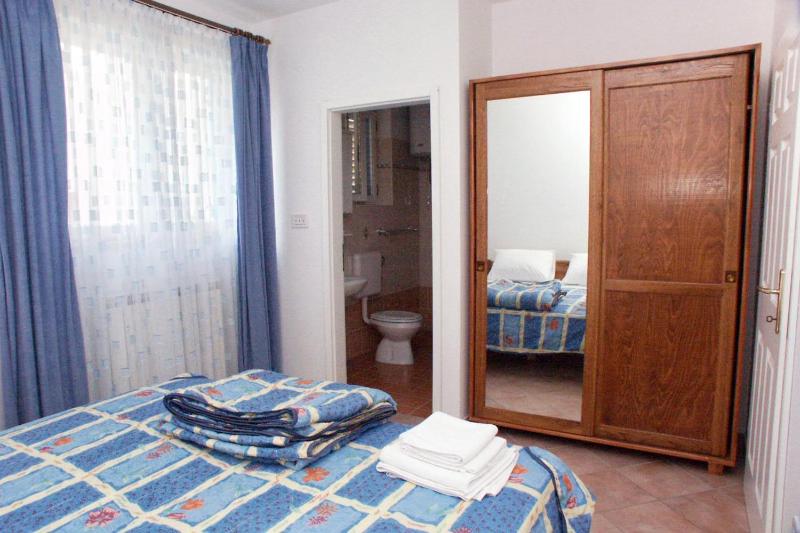 Two-Bedroom Apartment with Terrace and Sea View image 4