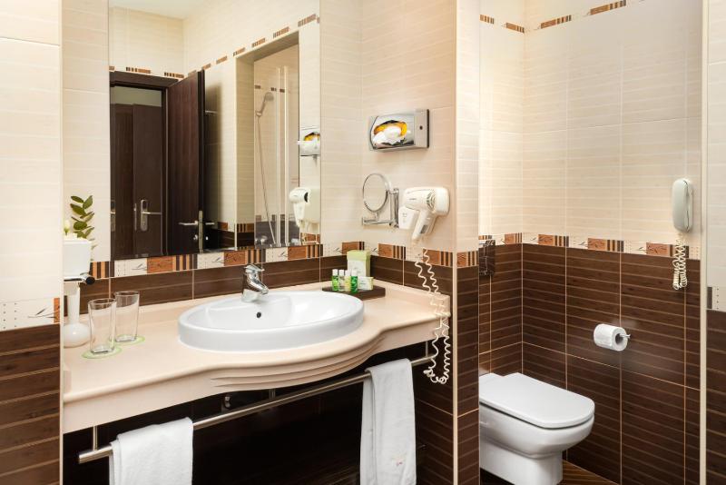 Deluxe Twin Room with Free SPA Access	 image 2