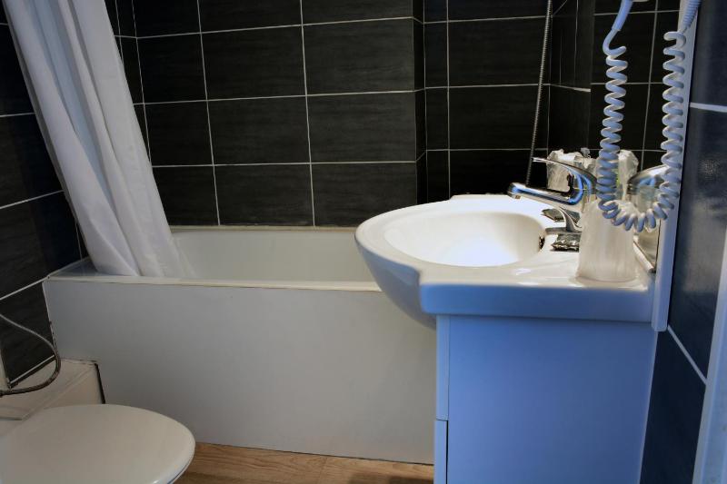 Triple Room image 1
