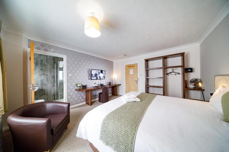 Large Double Room image 2