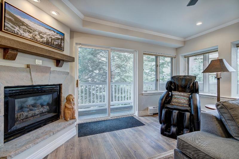 Modern and Updated St James Premium 3 Bedroom Residence condo - image 35