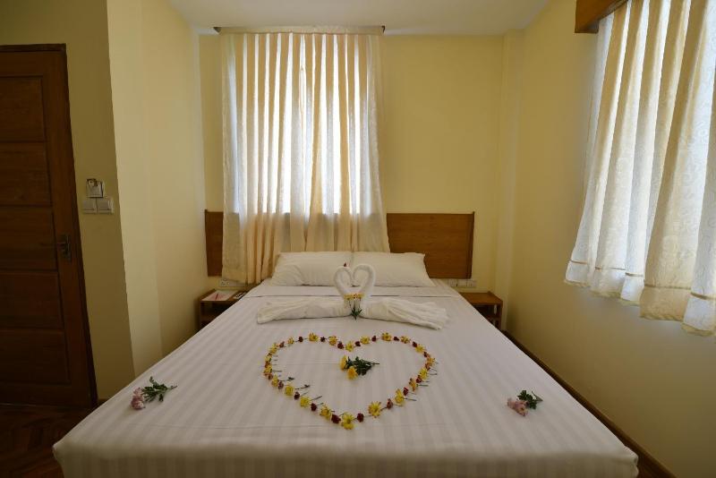 Northern Breeze Hotel - image 12