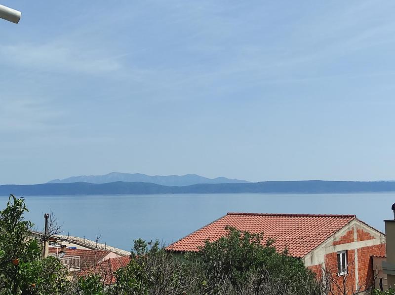 One-Bedroom Apartment with Terrace and Sea View image 2