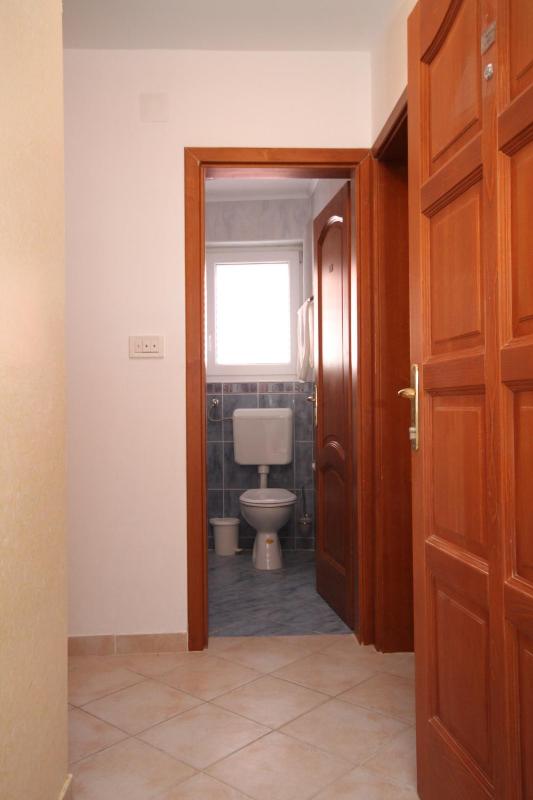 One-Bedroom Apartment with Terrace and Sea View image 2