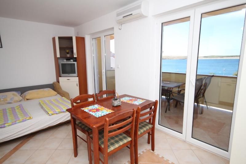 Studio with Terrace and Sea View image 4