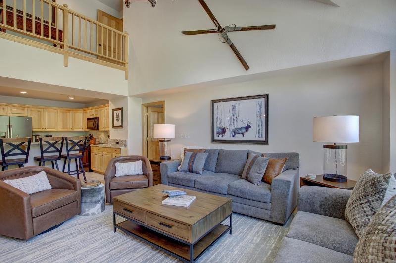 Luxury 4 bedroom Premier Residence at St James Place condo - image 4