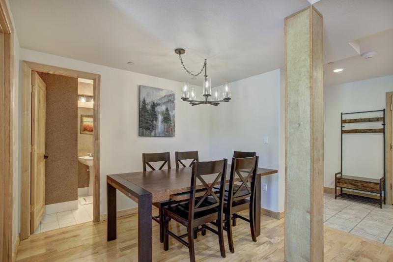 Luxury 4 bedroom Premier Residence at St James Place condo - image 20