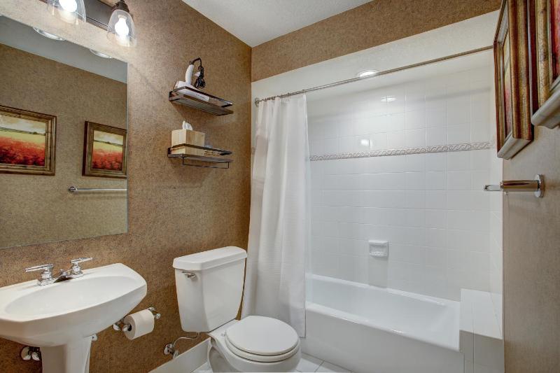 Luxury 4 bedroom Premier Residence at St James Place condo - image 21