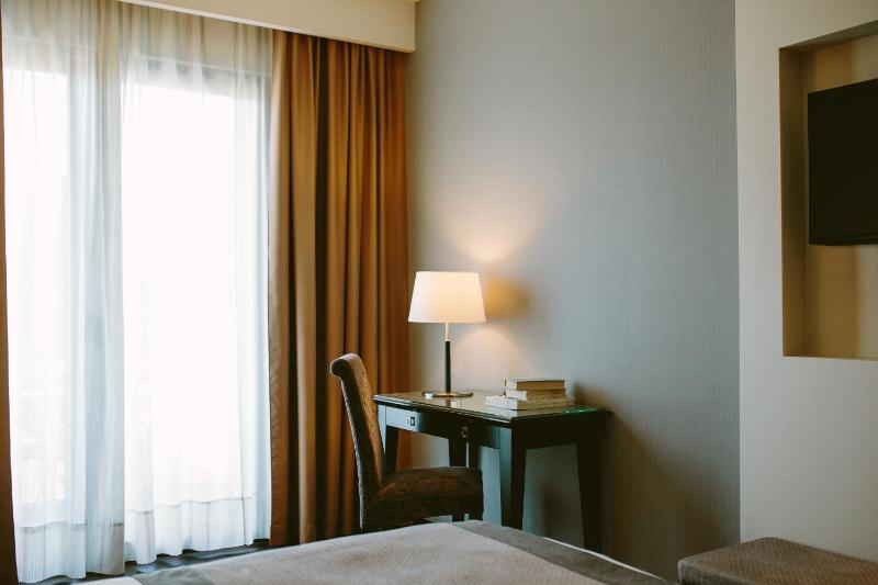 Double or Twin Room with Balcony image 3