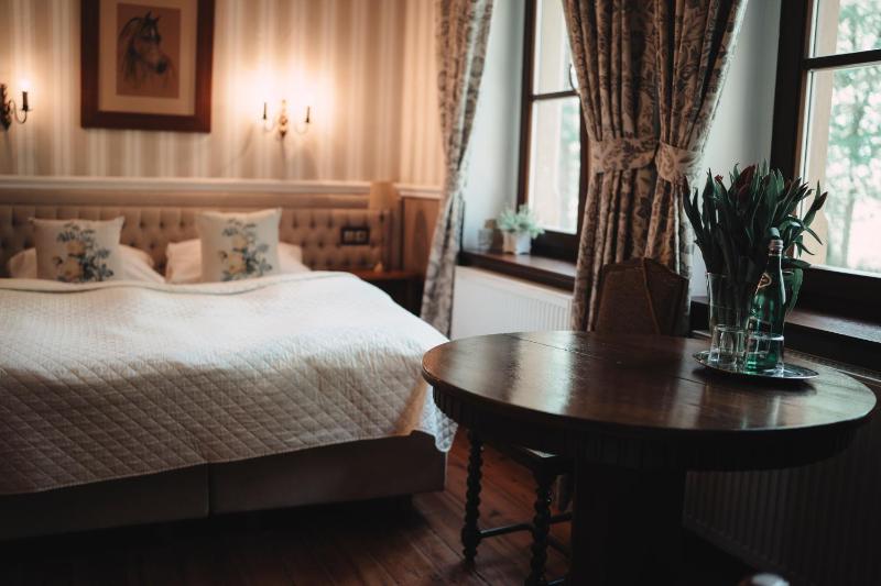 Standard Double or Twin Room image 2