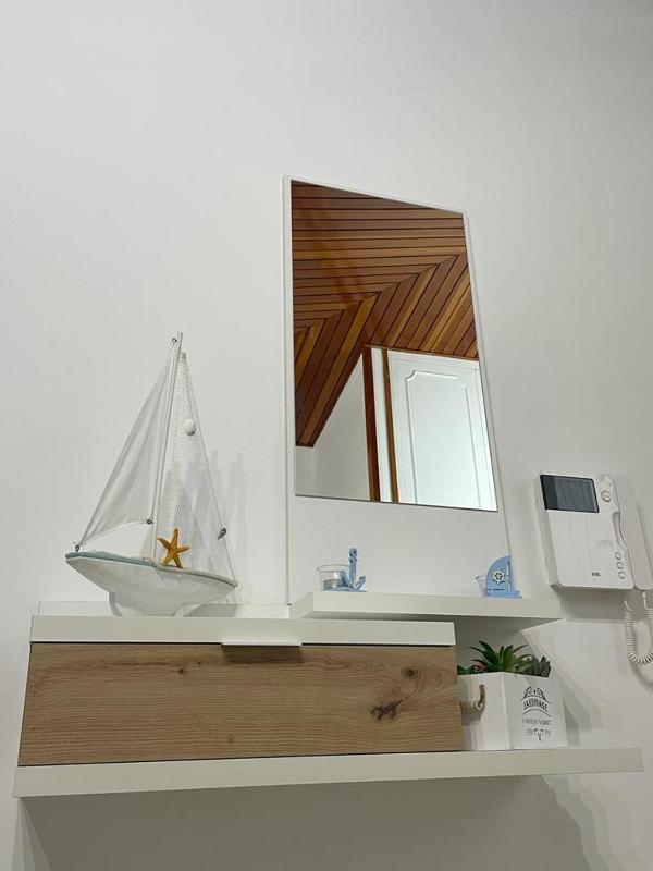 The White Sail - Mondello Apartment with Terrace - casa di vincenzo e andrea - image 3