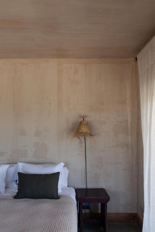 Azenhas do Mar Valley House - image 10