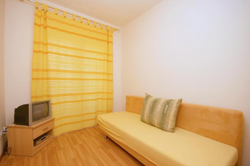 Studio with Balcony image 1