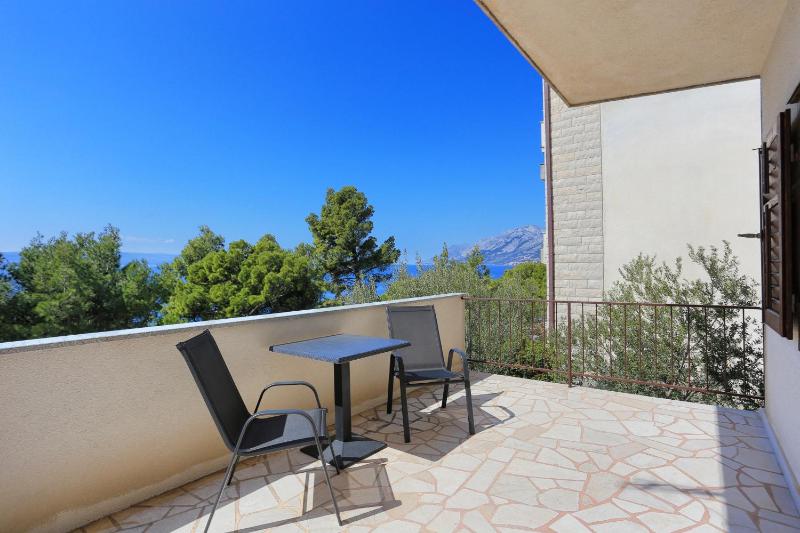 Apartments by the sea Brela Makarska - 2718 - image 10