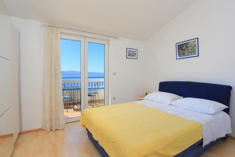 Two-Bedroom Apartment with Terrace and Sea View image 1